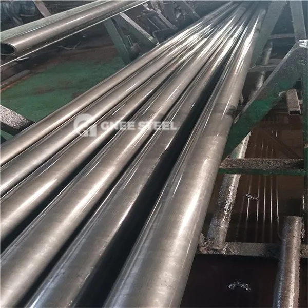 A 519 1020 slīpēta bezšuvju tērauda caurule