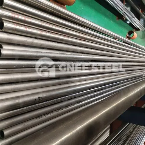 DIN2391 auksti vilkta bezšuvju priekšapstrādes caurule