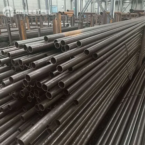 E215 bezšuvju precizitātes caurules