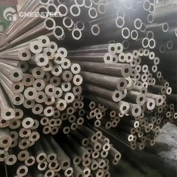 E470 Aukstā vilkta bezšuvju caurule