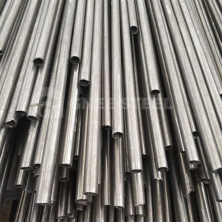 ST45 bezšuvju tērauda precīza caurule